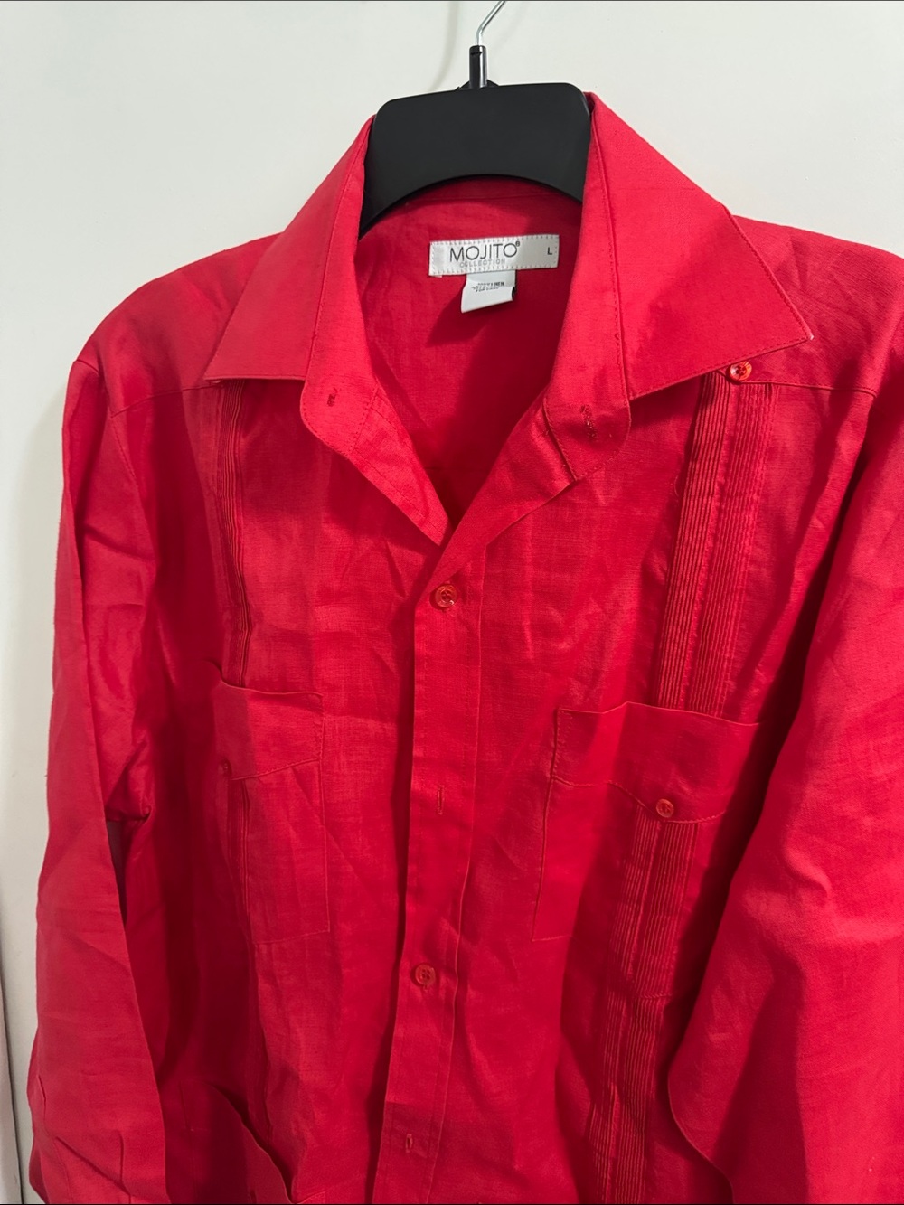 Men’s Red Cuban-Style Guayabera Shirt NWOT 
Size L
